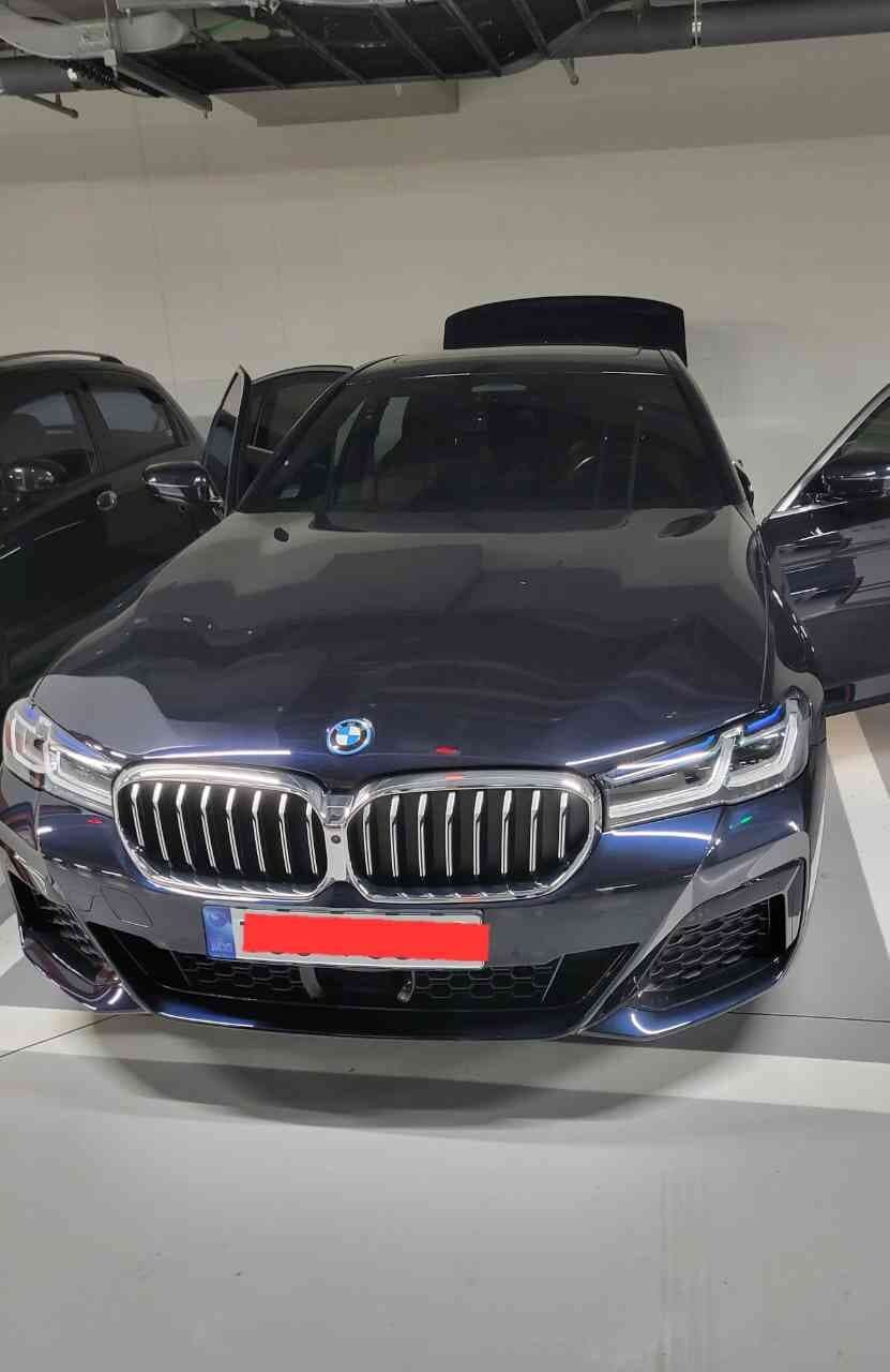 BMW 5시리즈 530e M 스포츠 패키지 P1-1 게시글 썸네일