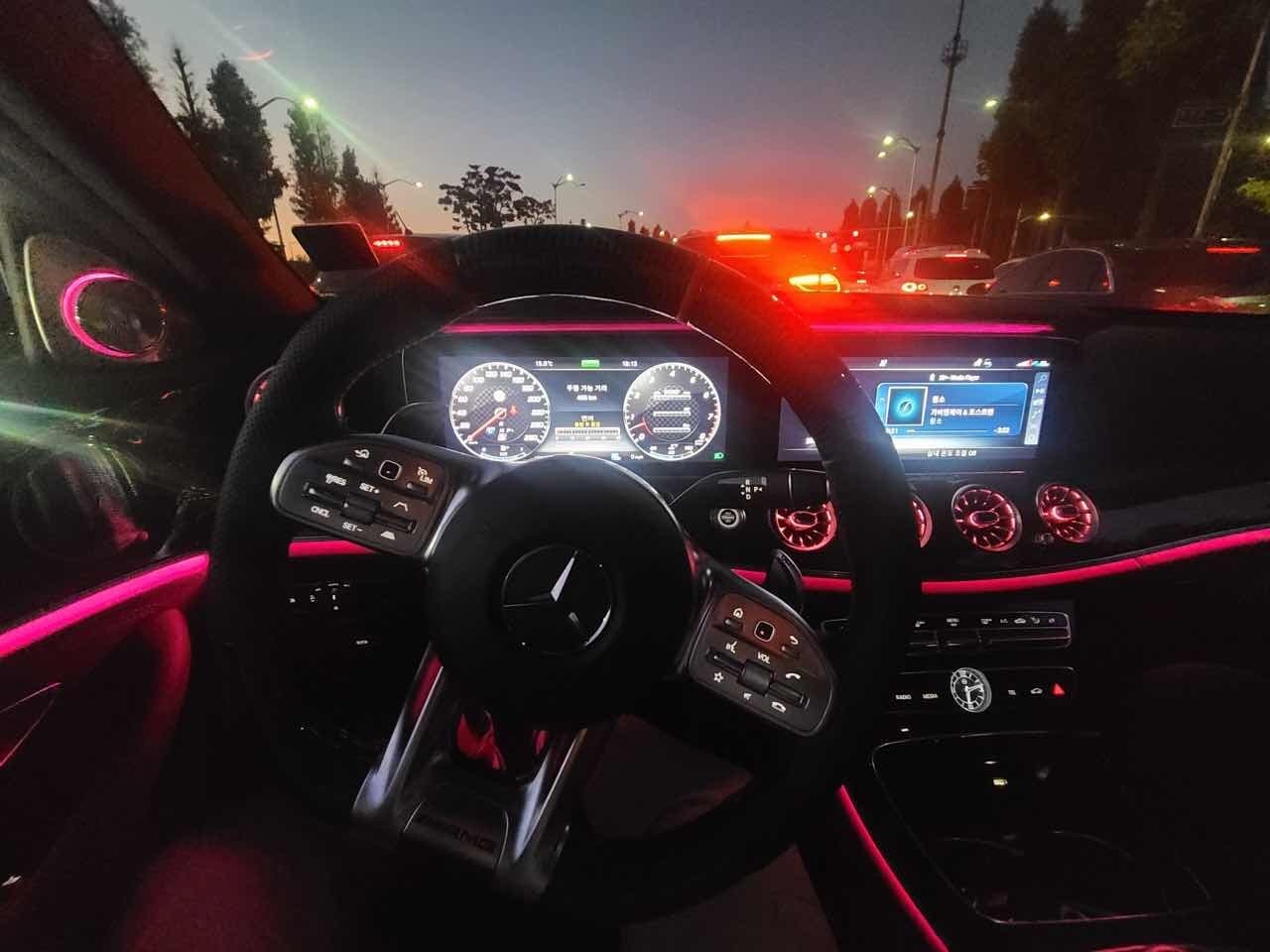 벤츠 E-클래스 AMG E 53 4Matic+ 게시글 썸네일