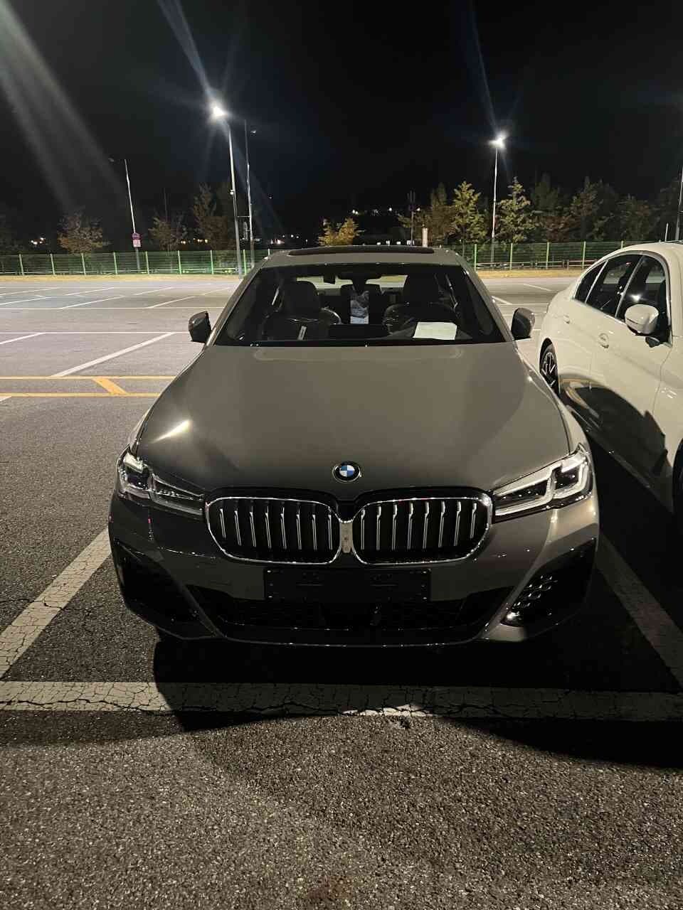 BMW 5시리즈 520i M 스포츠 패키지 P2-2 게시글 썸네일