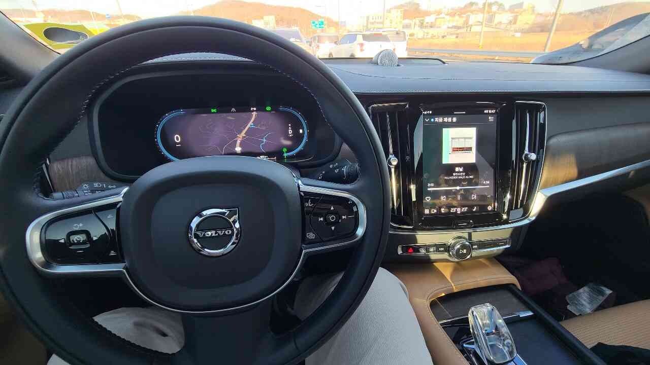 볼보 S90 B5 인스크립션 게시글 썸네일