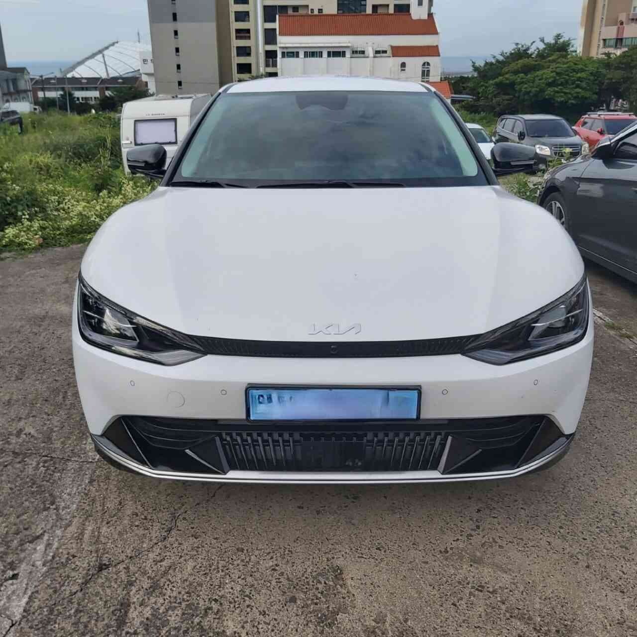 기아 EV6 롱레인지 어스 4WD 게시글 썸네일