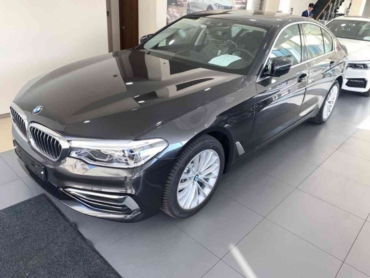 BMW 5시리즈 530i xDrive 럭셔리 플러스 게시글 썸네일