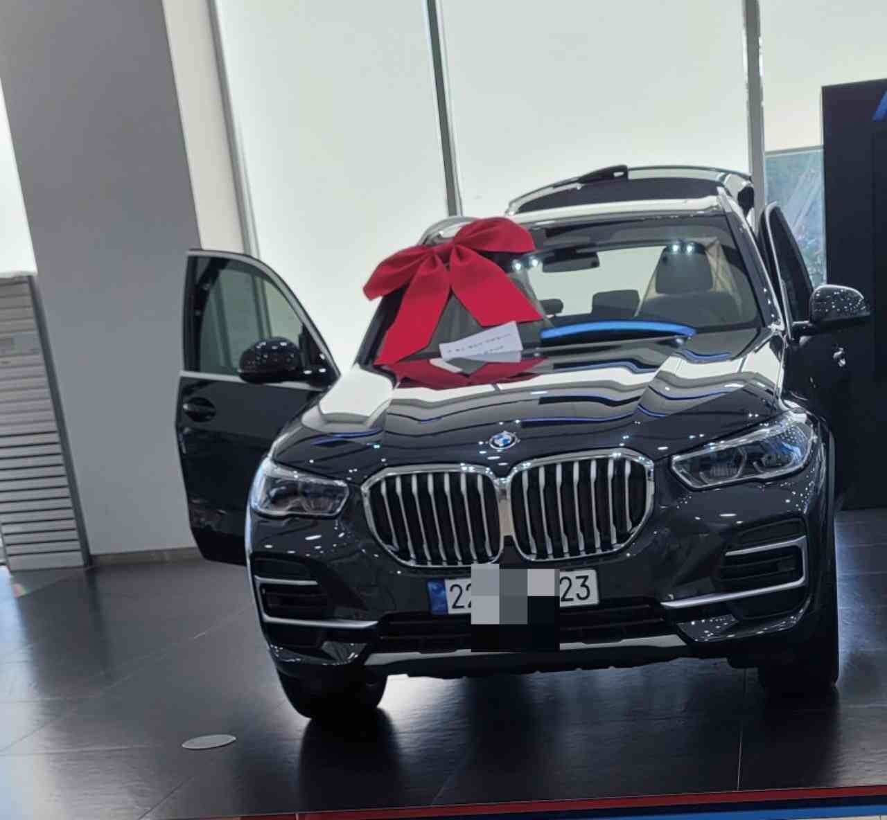 BMW X5 xDrive 30d xLine 7인승 P2 게시글 썸네일