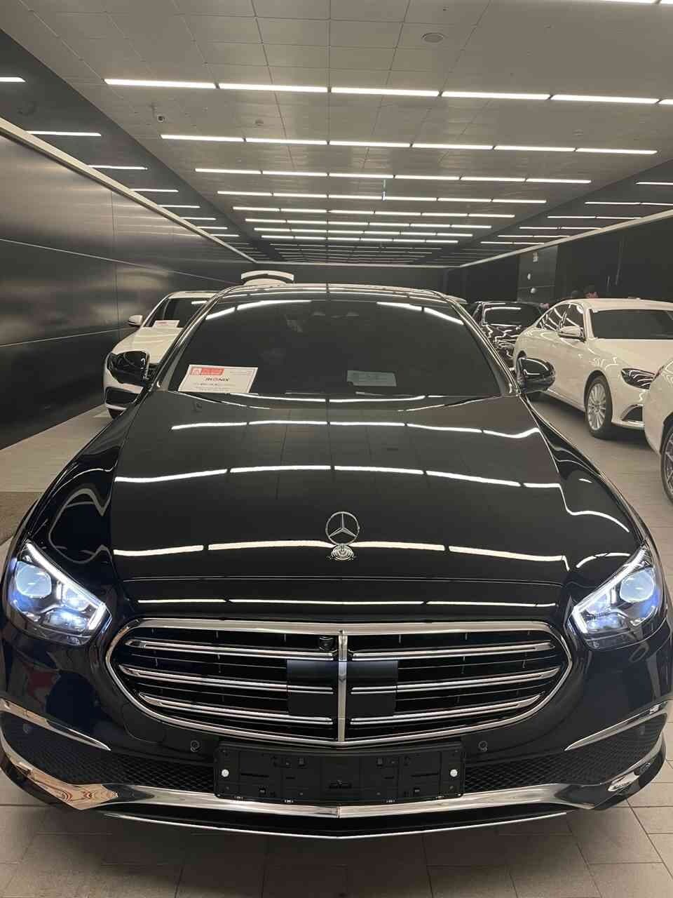 벤츠 E-클래스 E 220d 4MATIC 익스클루시브 게시글 썸네일