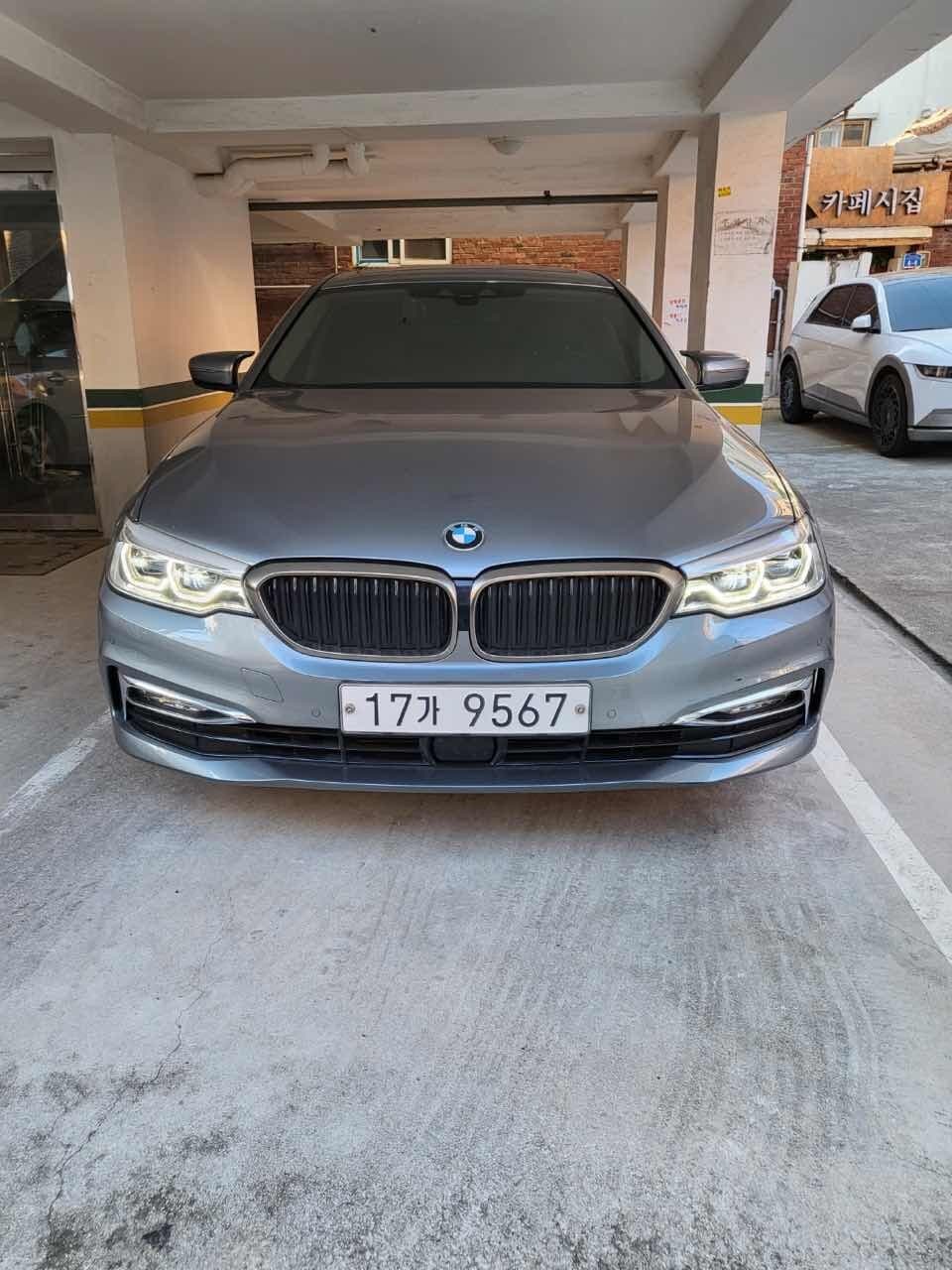 BMW 5시리즈 520d 럭셔리 SE 게시글 썸네일