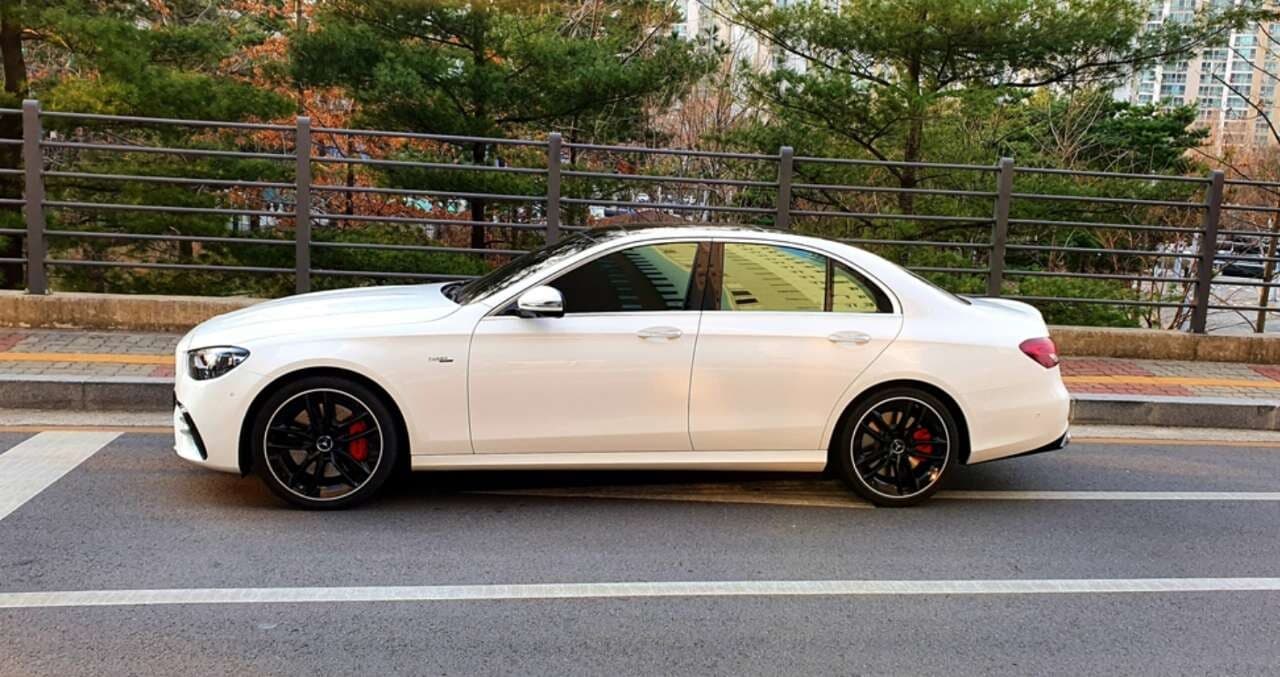 벤츠 E-클래스 AMG E 53 4MATIC + 게시글 썸네일