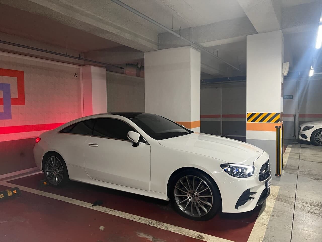 벤츠 E-클래스 E 450 4MATIC 쿠페 게시글 썸네일