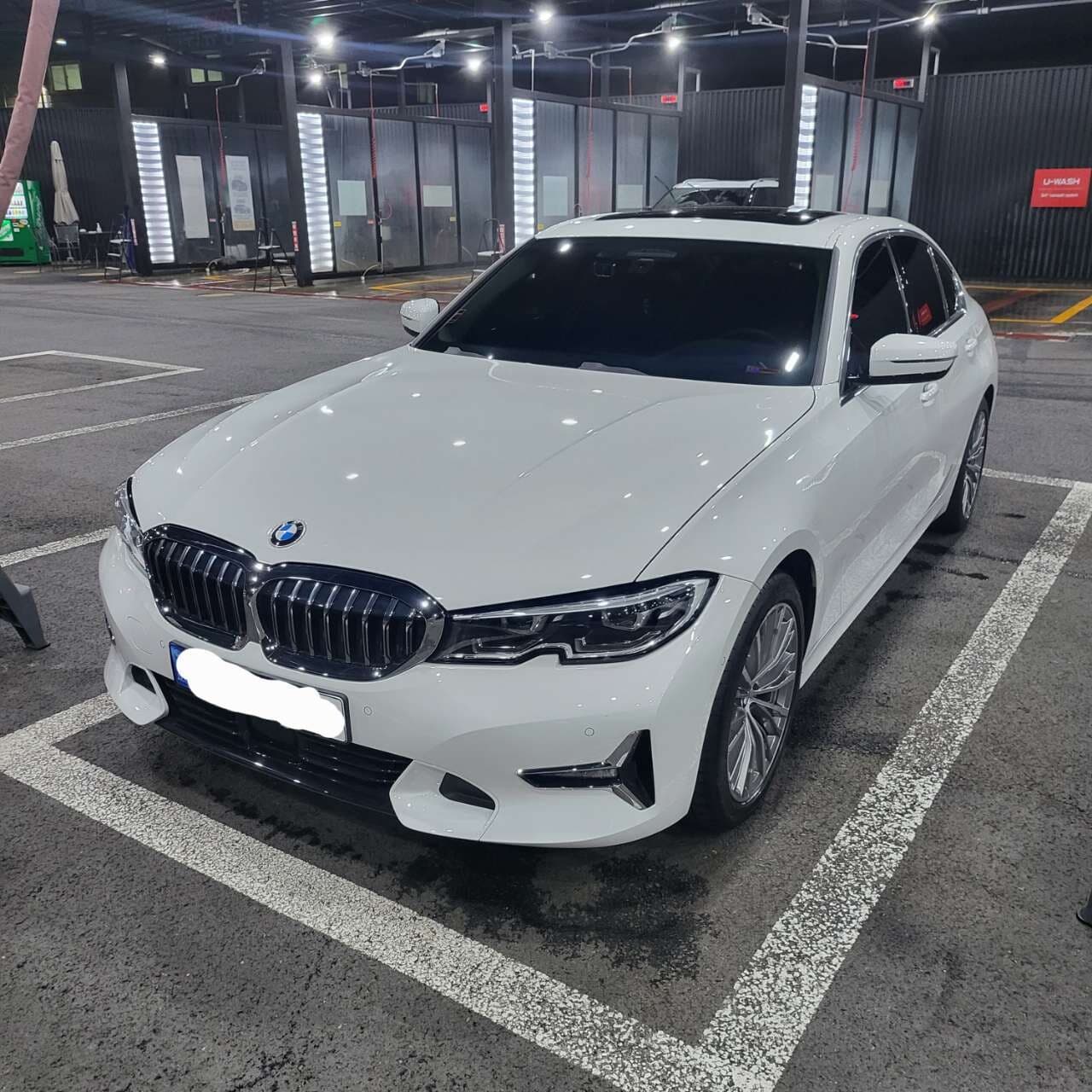 BMW 3시리즈 320i 럭셔리 이노베이션 패키지 P0-1 게시글 썸네일