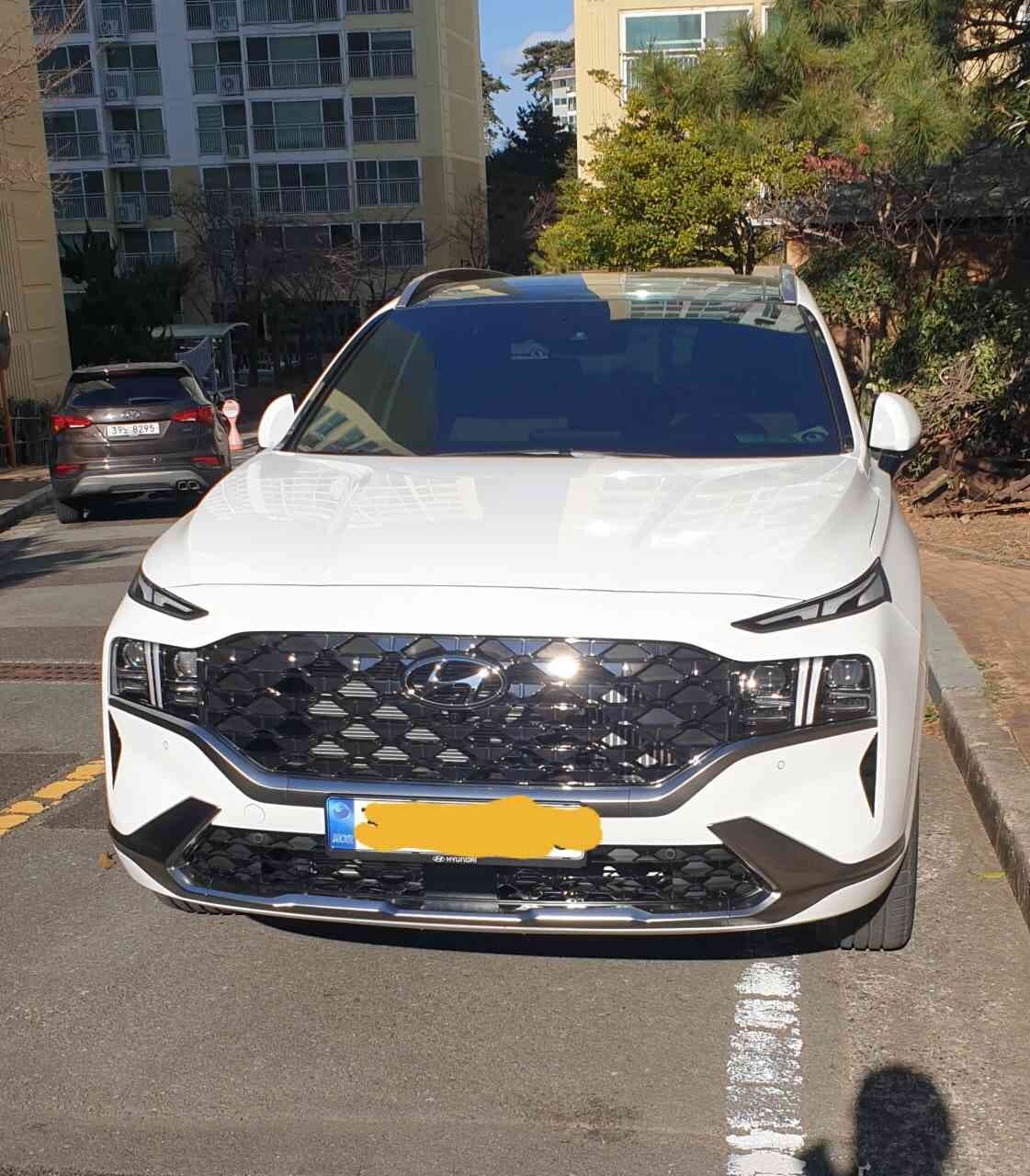 현대 싼타페 하이브리드 캘리그라피 6인승 2WD 게시글 썸네일