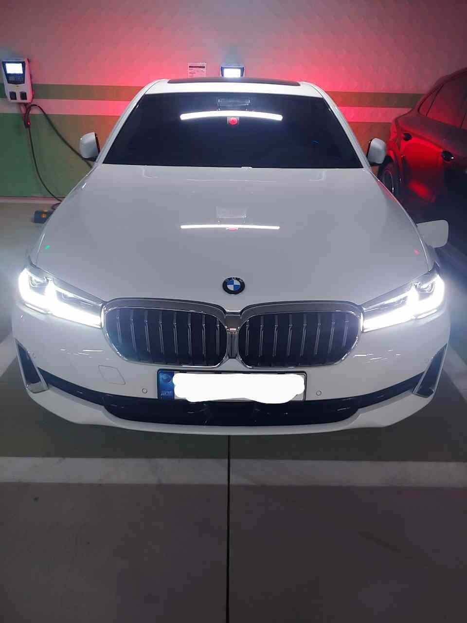 BMW 5시리즈 530e 럭셔리 게시글 썸네일