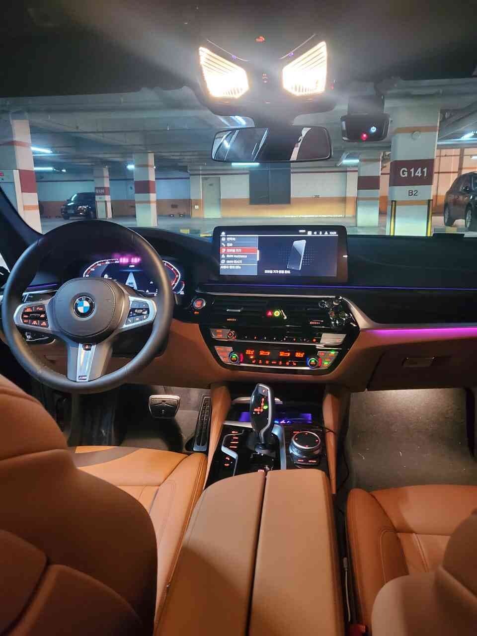 BMW 5시리즈 520i M 스포츠 패키지 게시글 썸네일