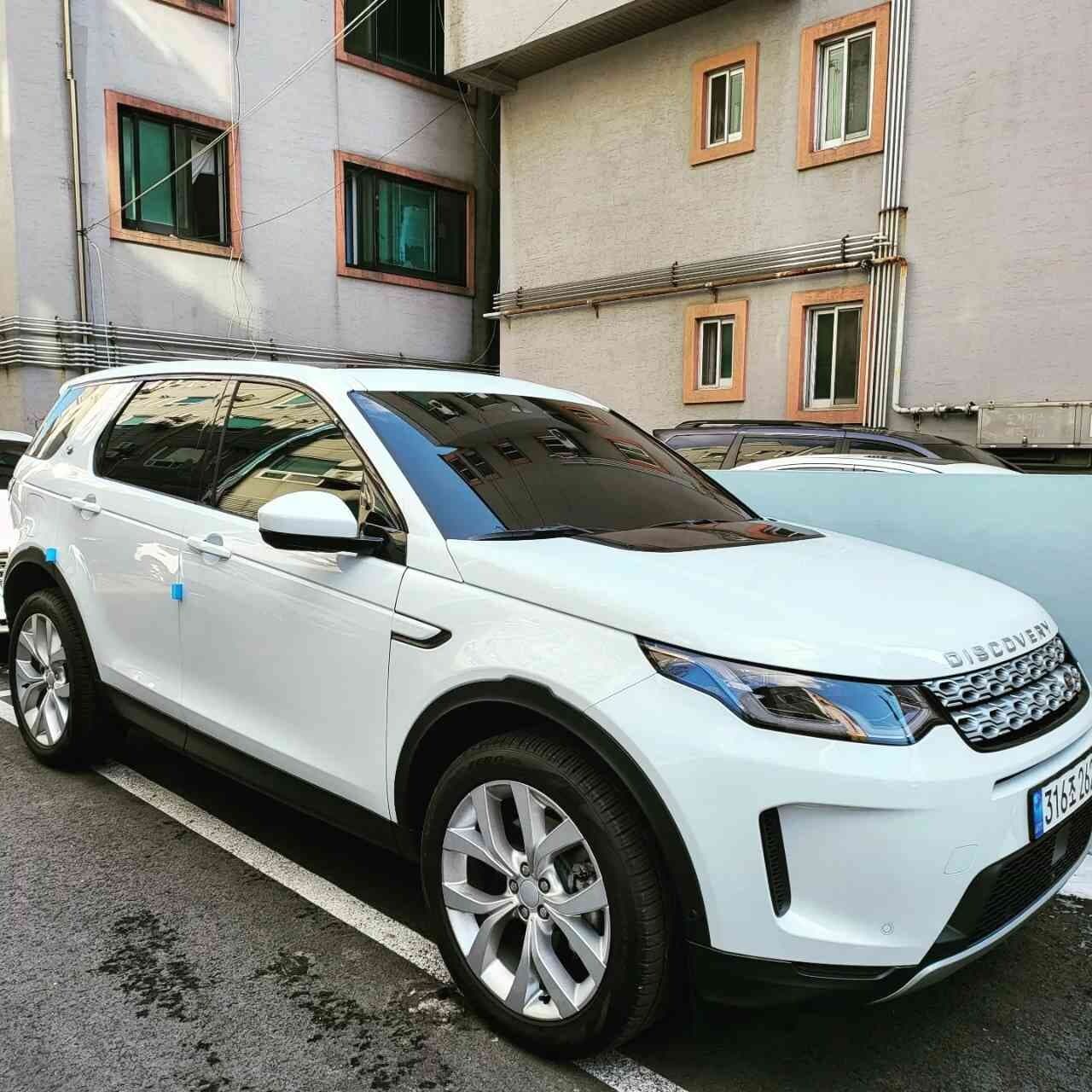 랜드로버 디스커버리 스포츠 P250 SE 게시글 썸네일