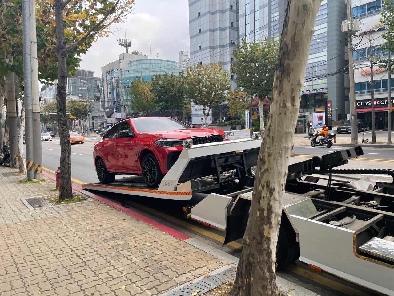 BMW X6M 컴페티션 게시글 썸네일