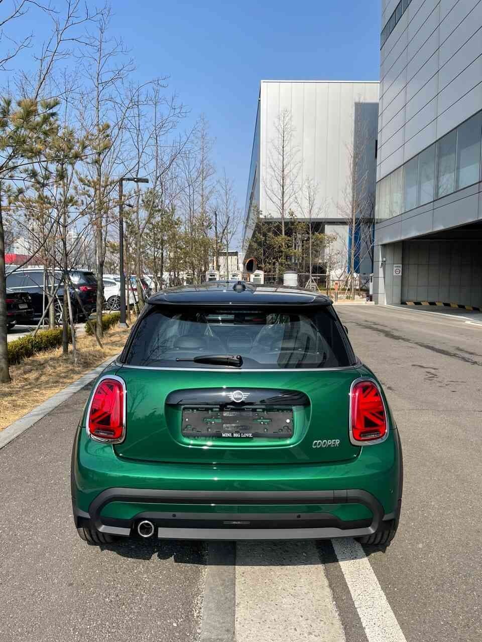 미니 미니 (3도어) 쿠퍼 클래식 플러스 런치팩 게시글 썸네일
