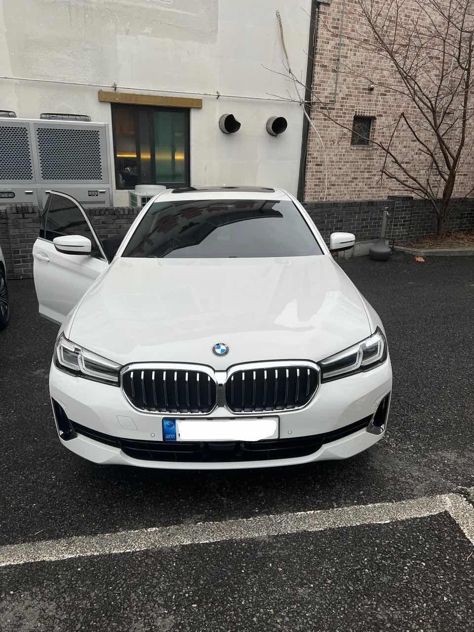 BMW 5시리즈 530i 럭셔리 P1 게시글 썸네일