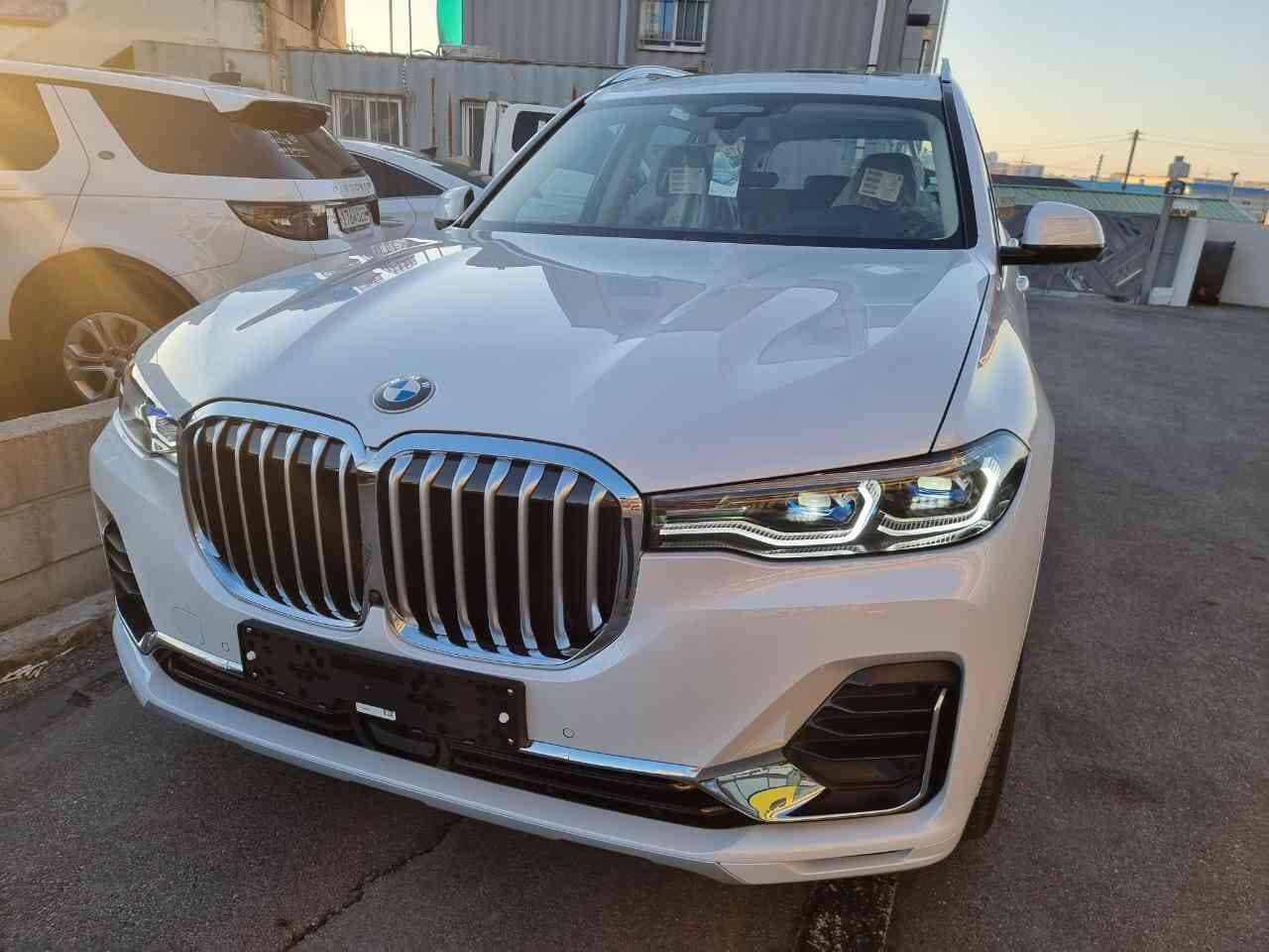 BMW X7 40i xDrive 디자인 퓨어 엑셀런스 7인승 게시글 썸네일