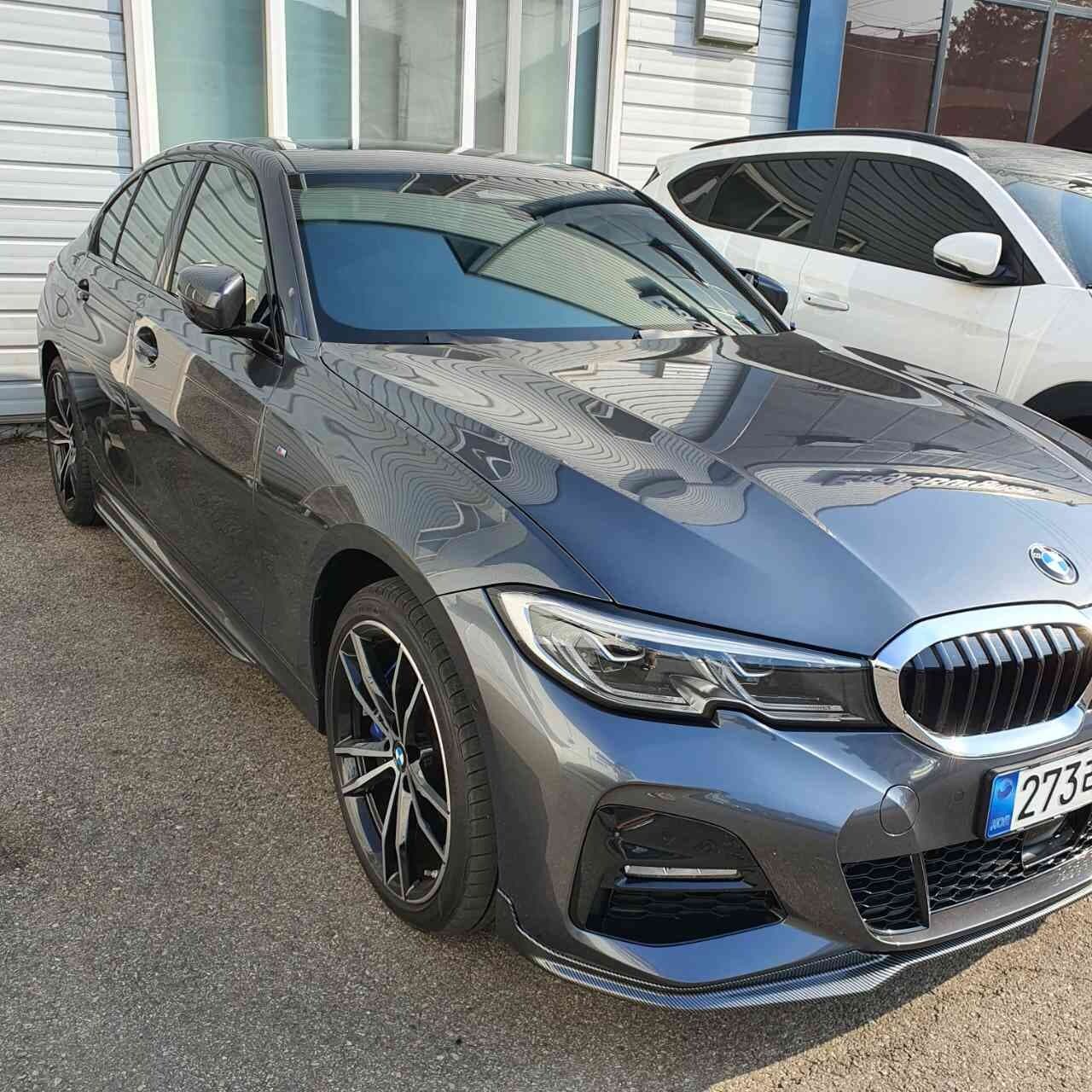 BMW 3시리즈 330e M 스포츠 게시글 썸네일