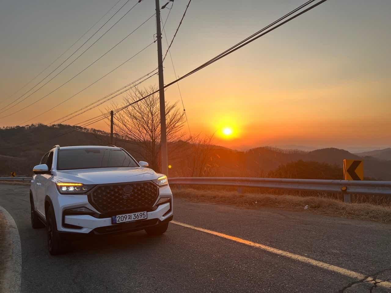 KG 모빌리티 렉스턴 더 블랙 4WD 5인승 게시글 썸네일