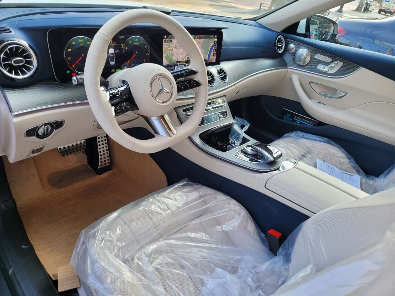 벤츠 E-클래스 E 450 4MATIC 카브리올레 게시글 썸네일