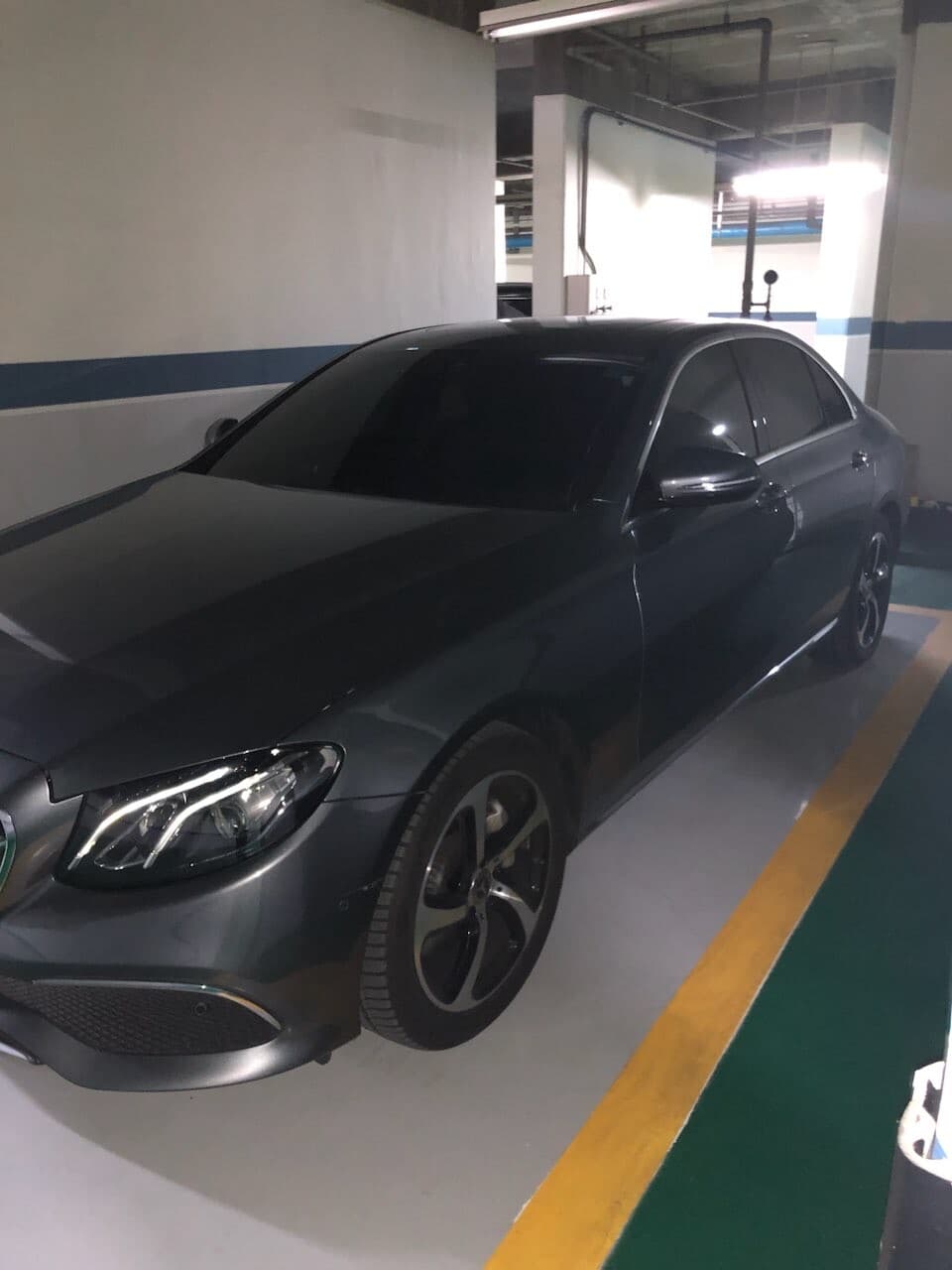 벤츠 E-클래스 E 250 아방가르드 게시글 썸네일