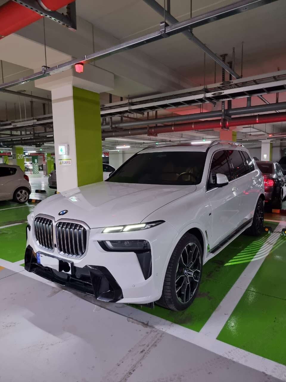 BMW X7 40i xDrive M 스포츠 패키지 7인승 게시글 썸네일