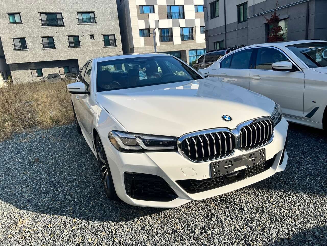 BMW 5시리즈 520i M 스포츠 패키지 게시글 썸네일