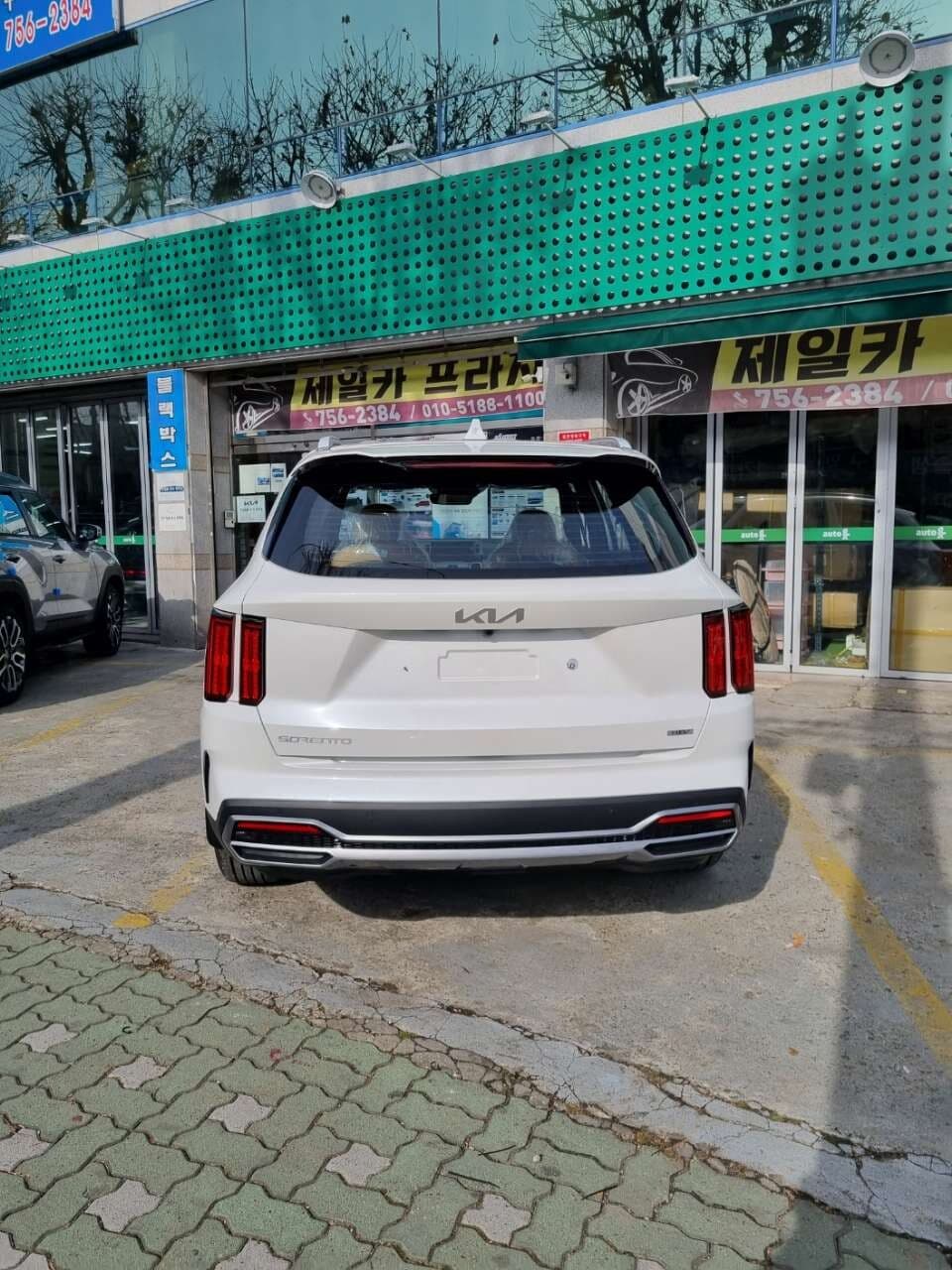 기아 쏘렌토 2.5 가솔린 터보 노블레스 6인승 4WD 게시글 썸네일