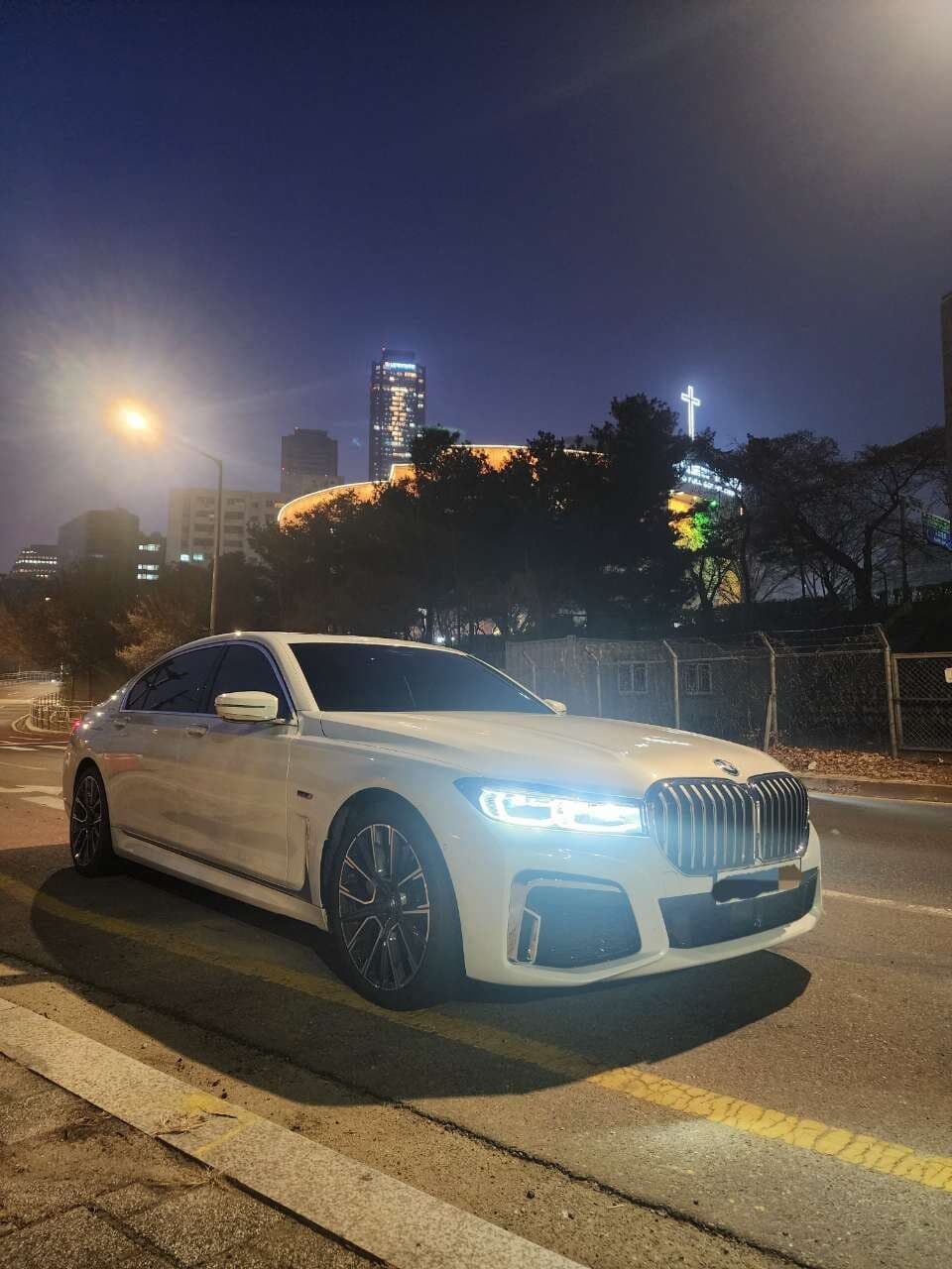 BMW 7시리즈 745e sDrive M 스포츠 패키지 P1 게시글 썸네일