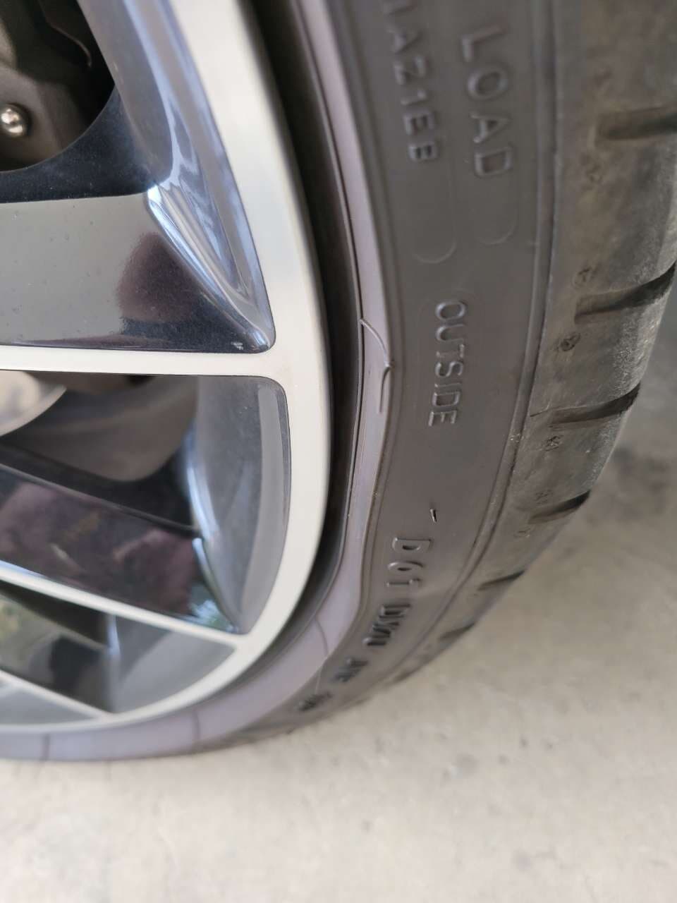 벤츠 CLS-클래스 CLS 450 4MATIC AMG 라인 게시글 썸네일