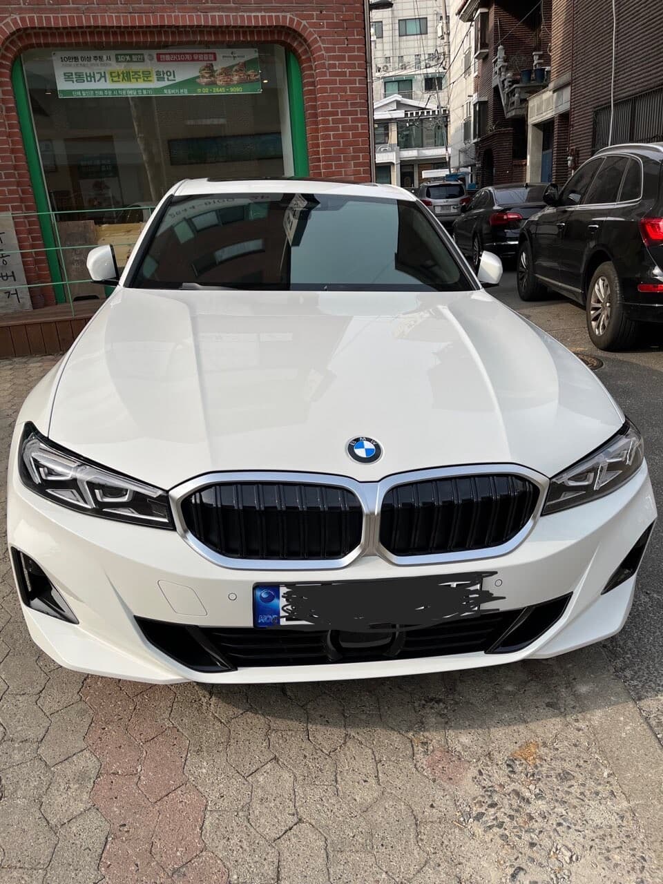 BMW 3시리즈 320i P1 게시글 썸네일