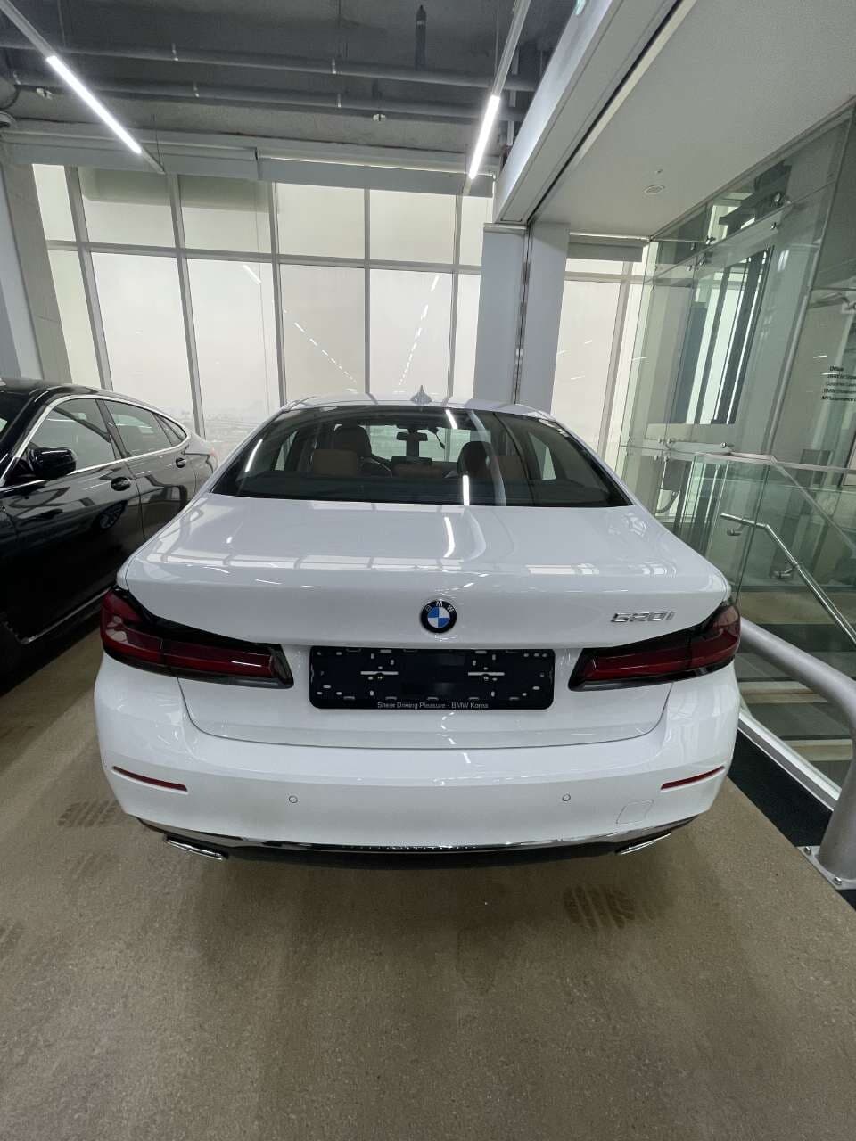 BMW 5시리즈 520i 럭셔리 게시글 썸네일