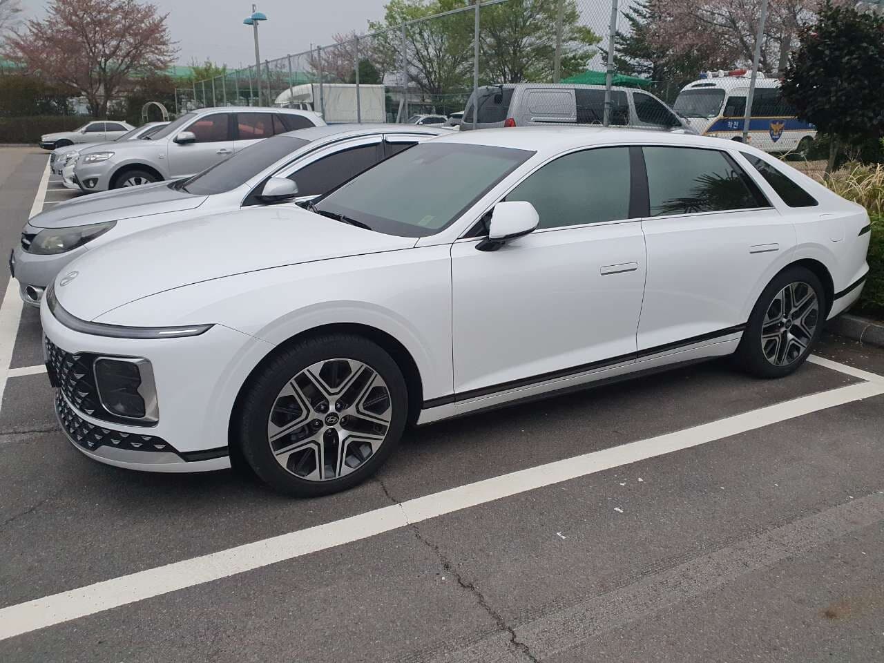 현대 그랜저 하이브리드 프리미엄 게시글 썸네일