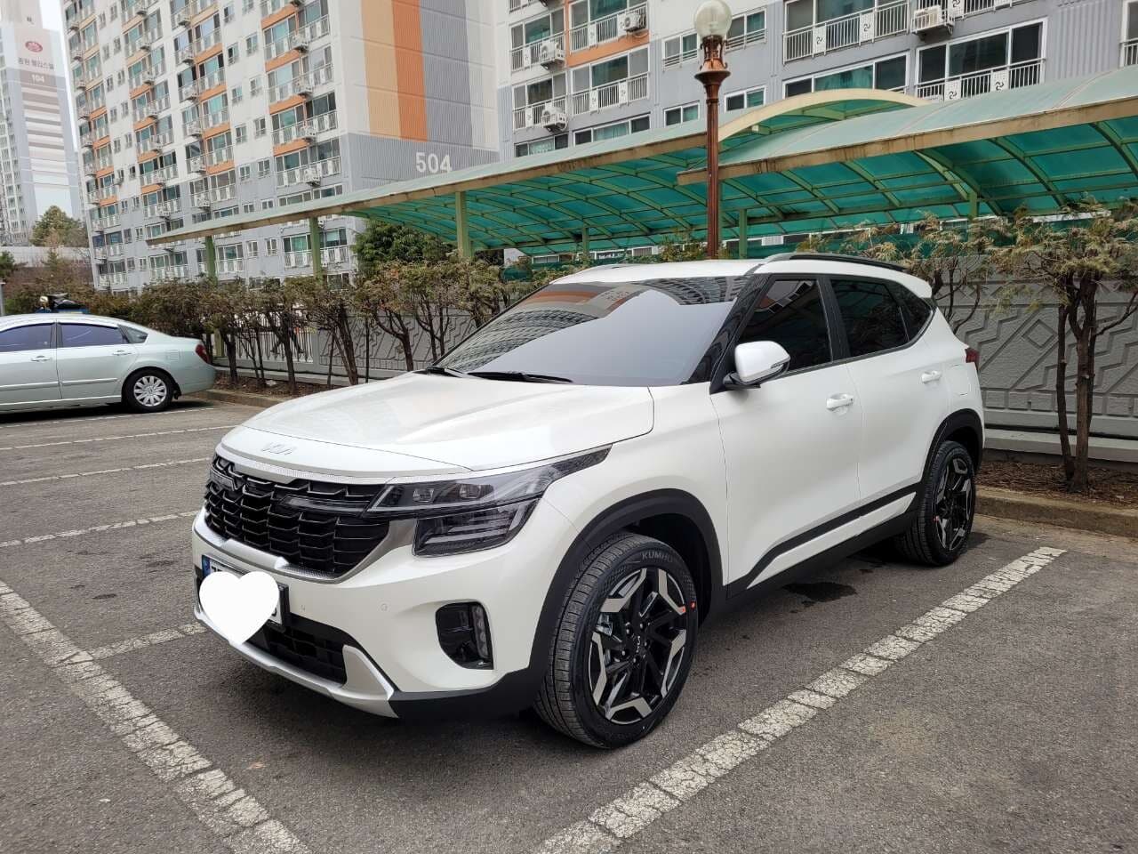 기아 셀토스 1.6 가솔린 터보 시그니처 게시글 썸네일