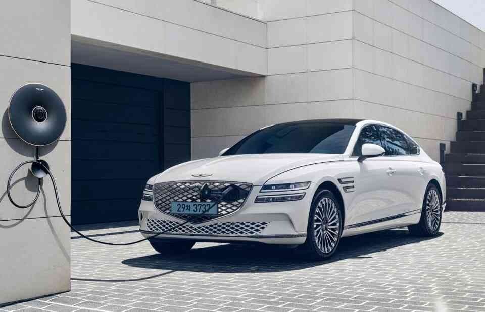 미국 전기차 보조금 개편으로 현대기아차가 위기를 맞았습니다 게시글 썸네일