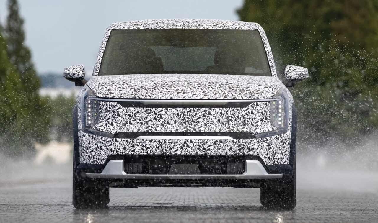 기아가 양산형 EV9 일부를 공개했습니다 게시글 썸네일