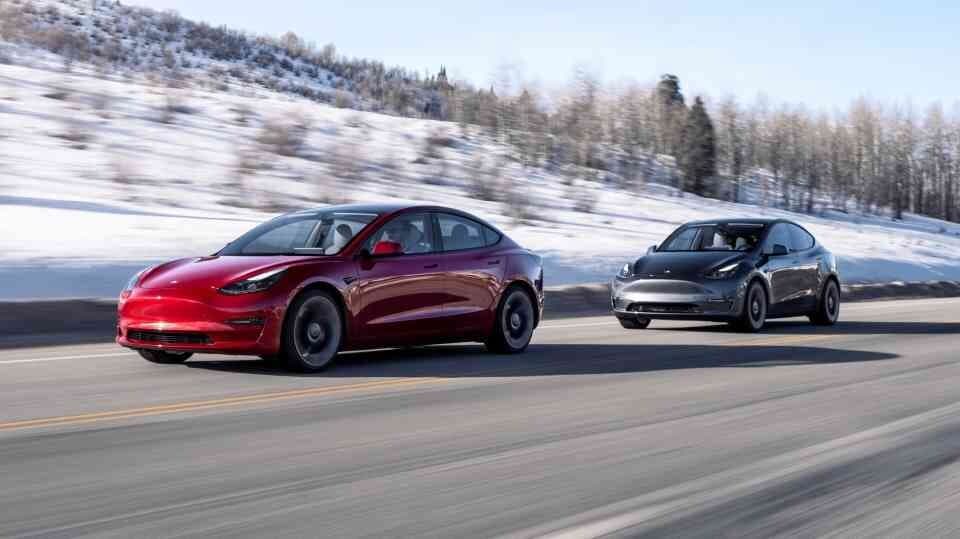 테슬라가 초음파 센서도 뺀다고 합니다 게시글 썸네일