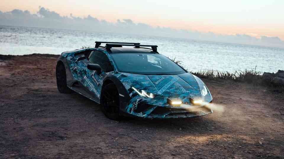 마트 갈때 바닥 안긁히는 람보르기니 12월 공개!!! 게시글 썸네일