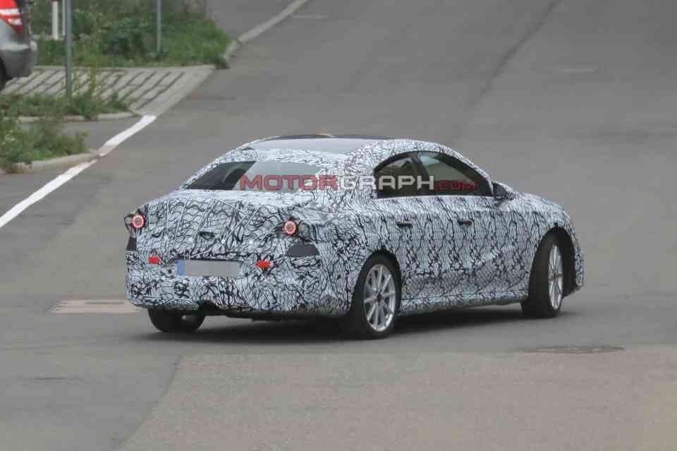 벤츠 EQA 스파이샷입니다 게시글 썸네일