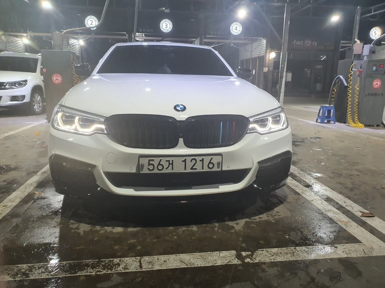BMW 5시리즈 520d xDrive M 스포츠 게시글 썸네일