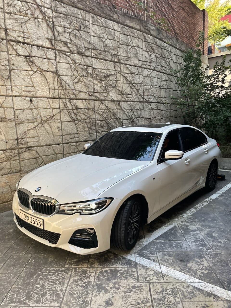BMW 3시리즈 320d M 스포츠 패키지 게시글 썸네일