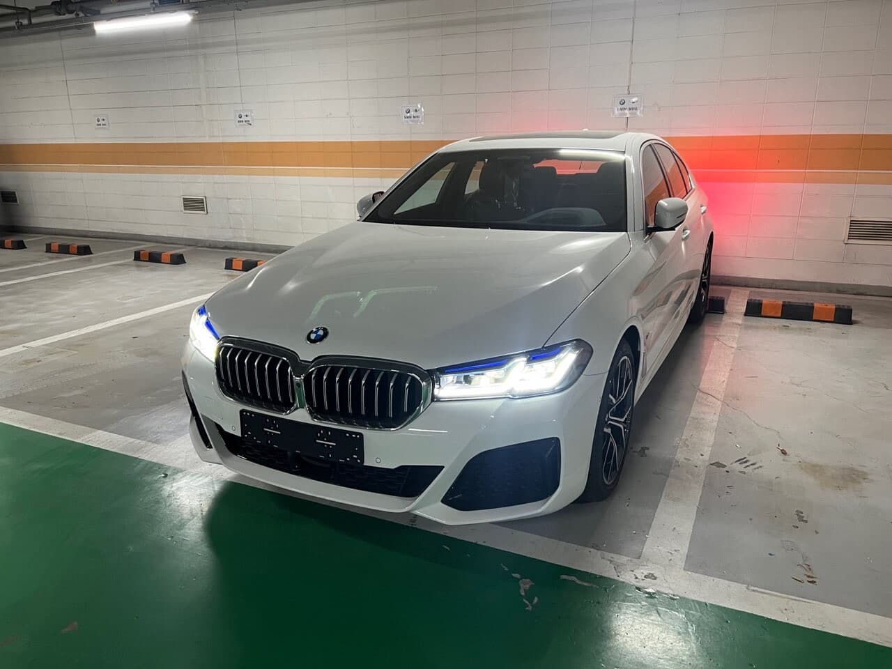 BMW 5시리즈 530i M 스포츠 패키지 P1 게시글 썸네일