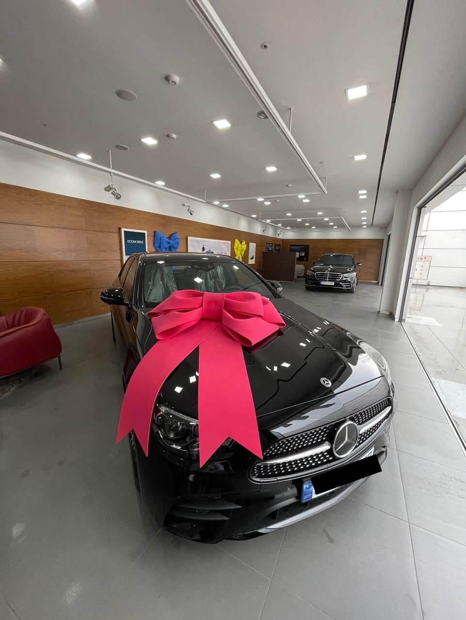 벤츠 E-클래스 E 350 4MATIC AMG 라인 게시글 썸네일