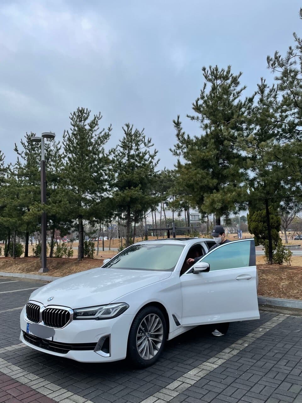 BMW 5시리즈 520i 럭셔리 게시글 썸네일