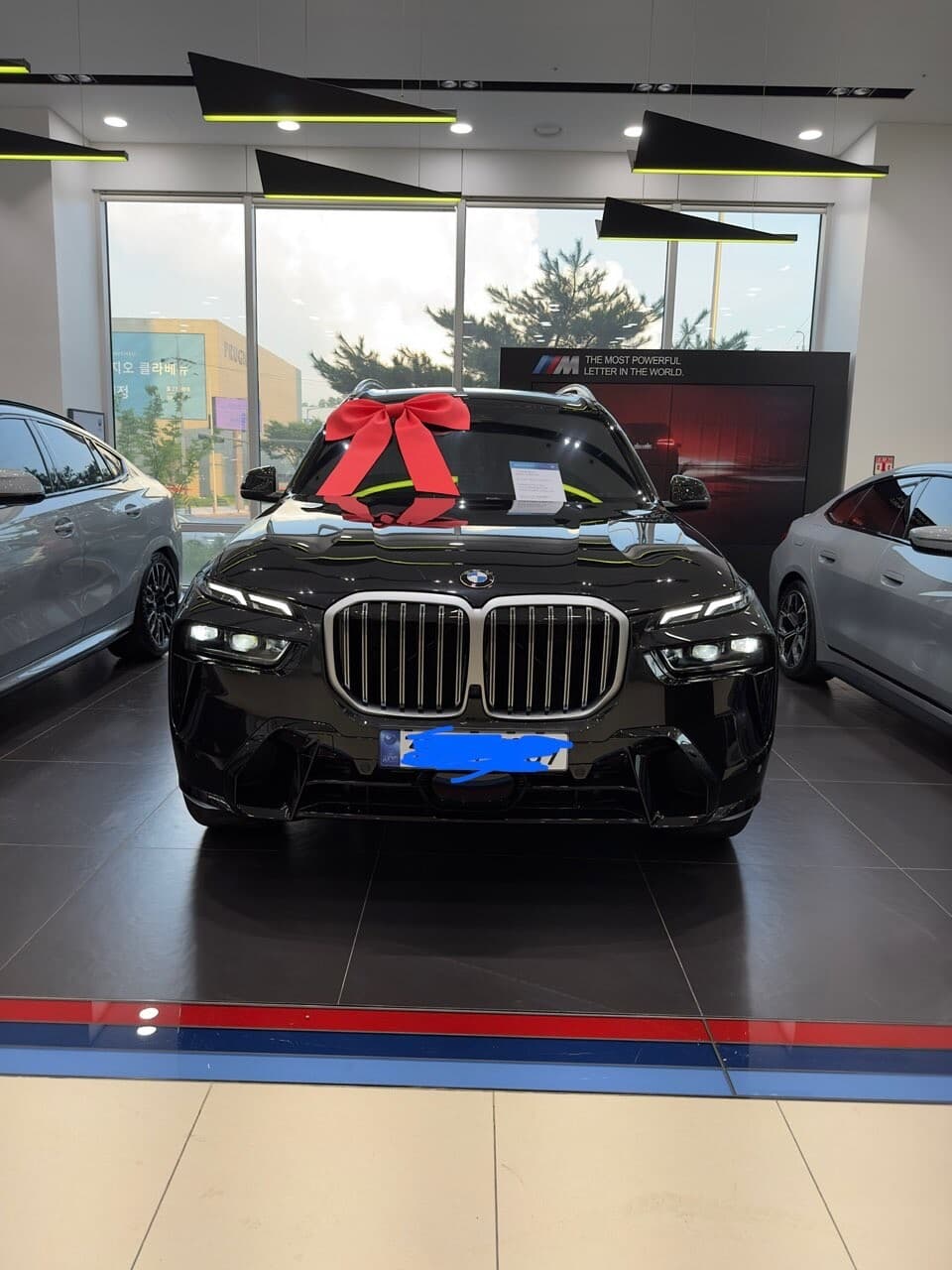 BMW X7 xDrive 40i M 스포츠 패키지 6인승 P0-1 게시글 썸네일