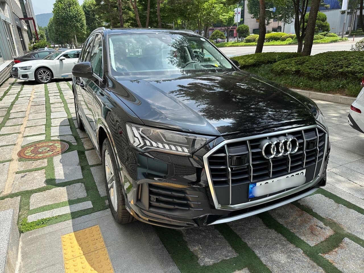 아우디 Q7 45 TDI 콰트로 프리미엄 게시글 썸네일