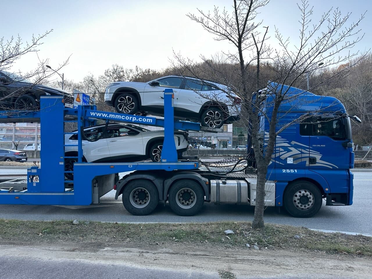 트랙스크로스오버 구입해서 잘 타고 있습니다 게시글 썸네일