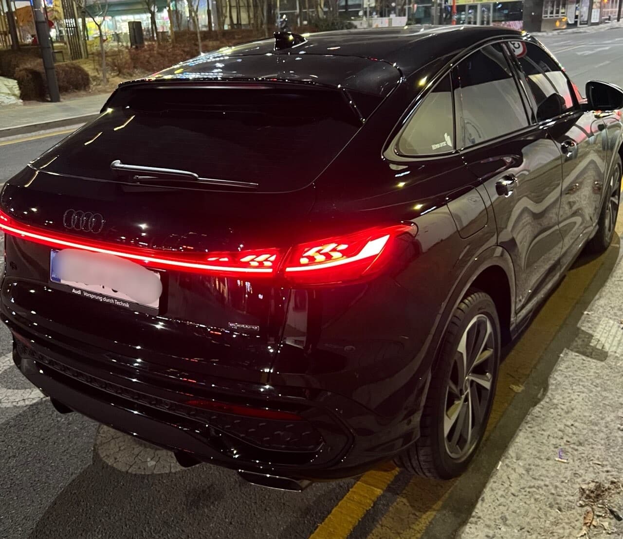 Q5 45tfsi S라인 스포트백 게시글 썸네일