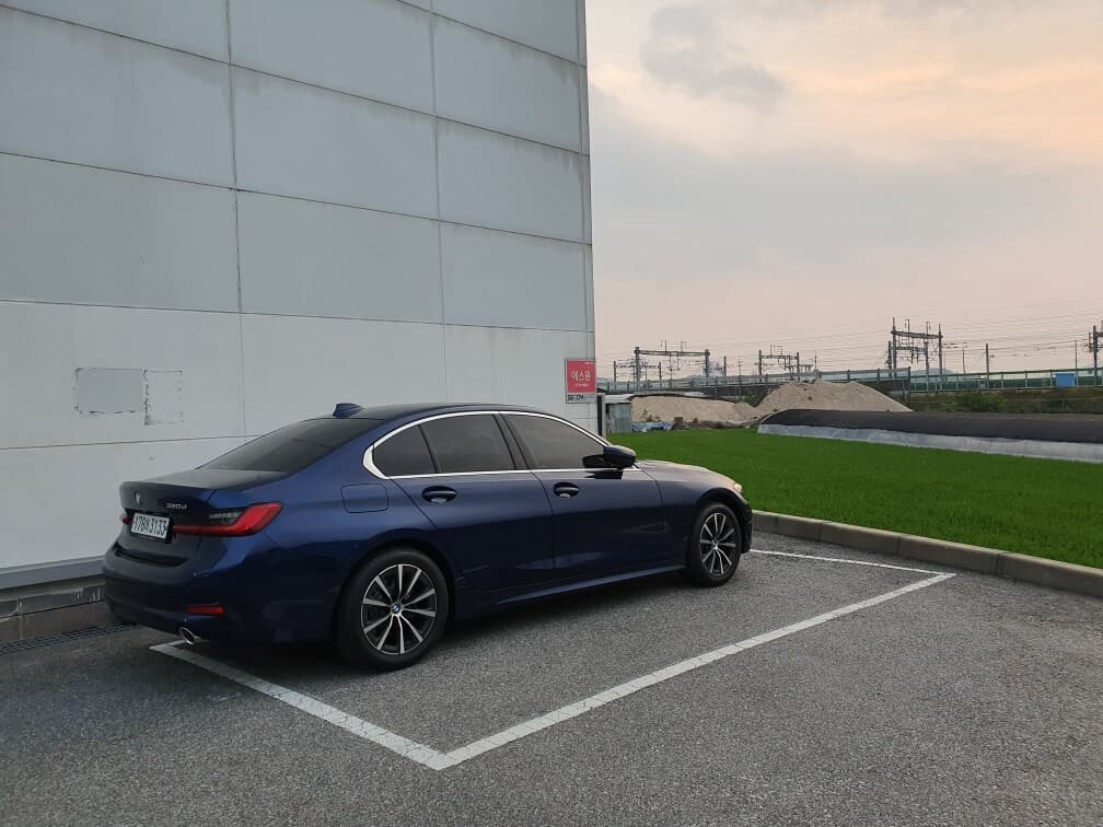 BMW 3시리즈 320d 게시글 썸네일