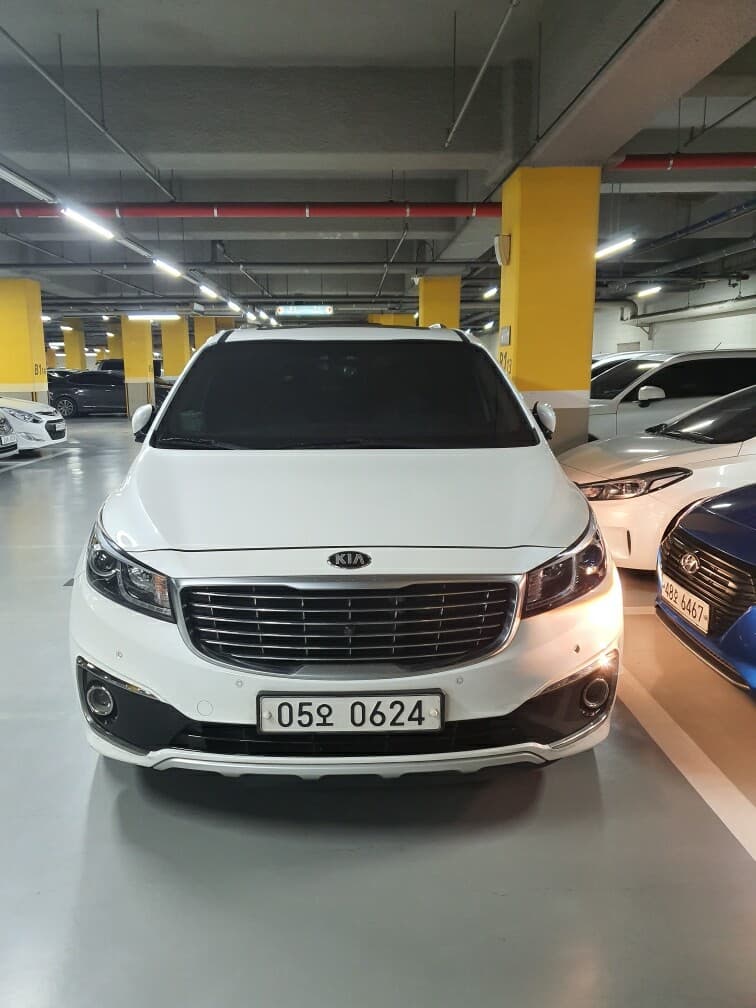 기아 카니발 2.2 디젤 프레지던트 7인승 게시글 썸네일