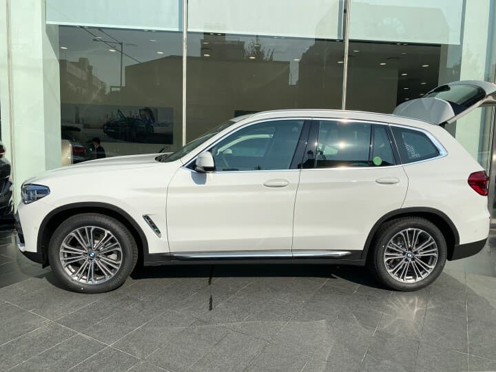 BMW X3 20i xDrive 럭셔리 게시글 썸네일